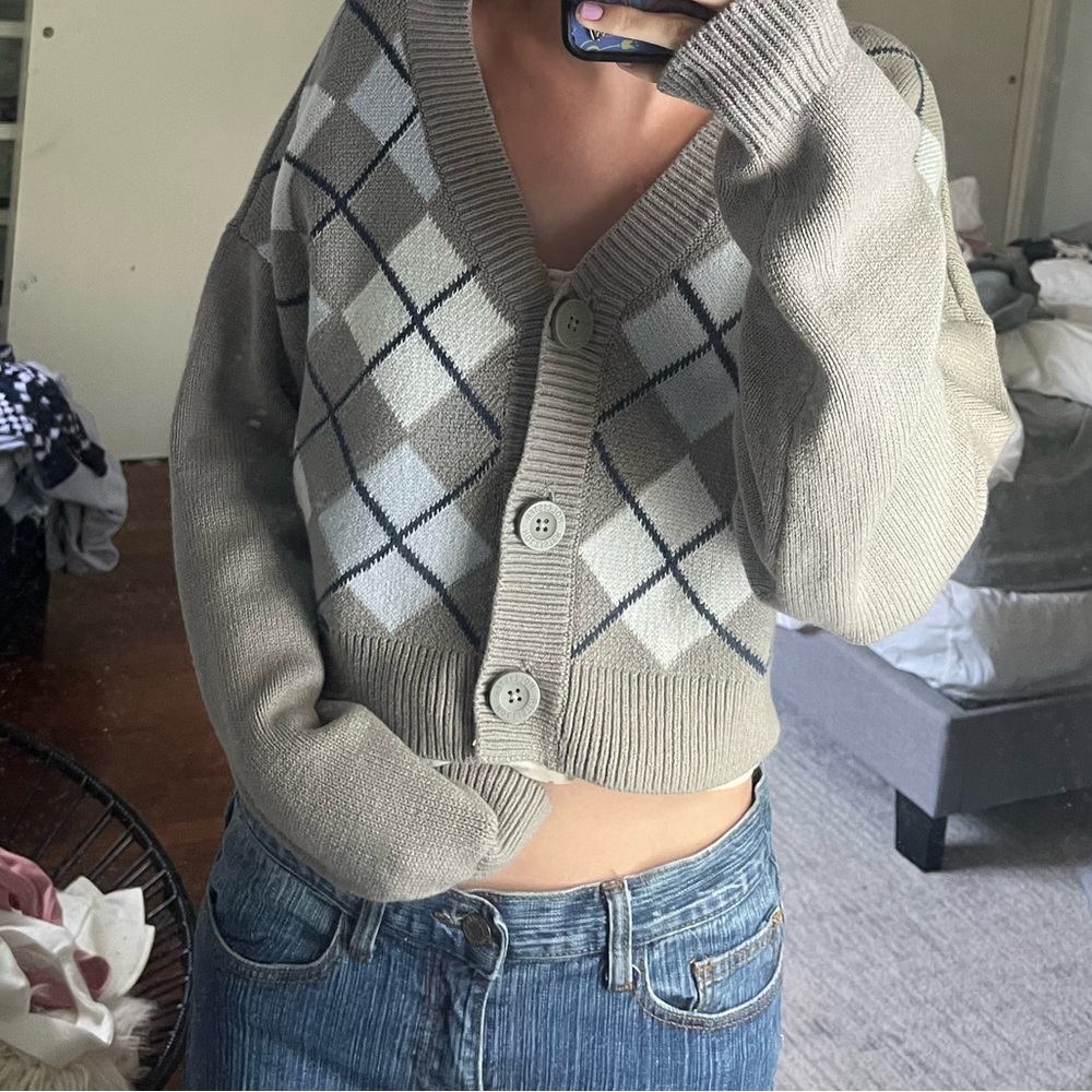 Hollister cropped cardigan